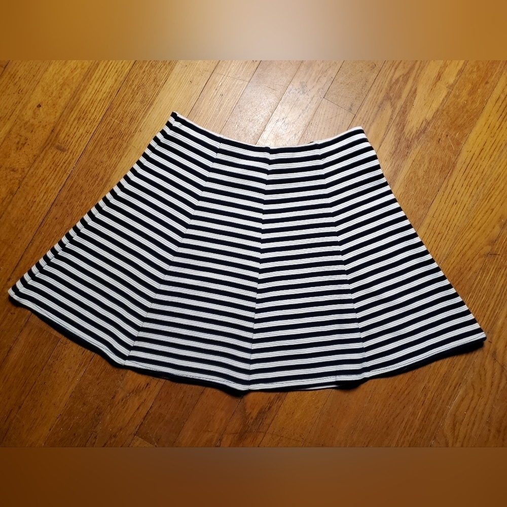 Aeropostale Striped Mini Skirt ♥️ - Picture 2 of 7
